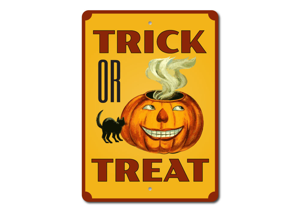 Creepy Trick or Treat Sign