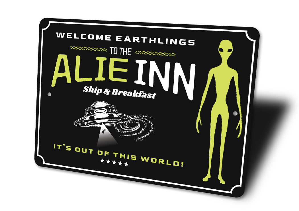 Welcome Earthlings Alie Inn Spaceship Decor Metal Sign